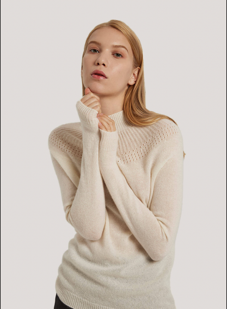 Seamless 100% Cashmere Knit Turtleneck Sweater