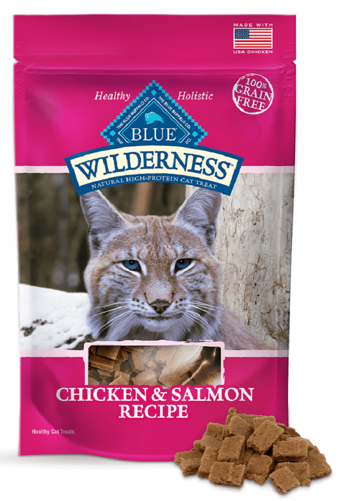 BLUE BUFFALO: Wilderness Chicken and Salmon Cat Treats, 2 oz